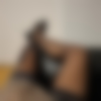 Silvia_ohne_BH