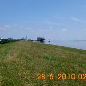 Seedeich Emden im Sommer!!