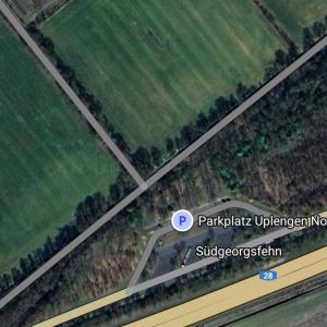 Nähe Ihausen Kirche. Nebenstraße Rasthof Uplengen