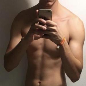 sexyboyyy95