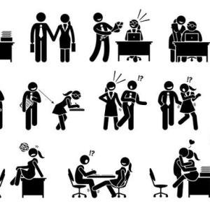 Nackt auf der Arbeit und Büro 