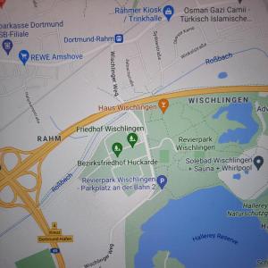 Revierpark Wischlingen Parkplatz an der Bahn 2