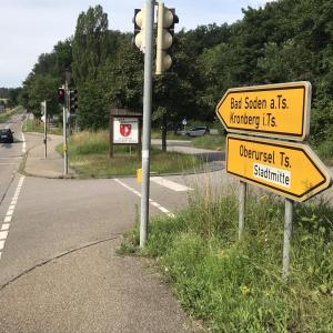 In Richtung Oberursel/gegenüber Stierstadt