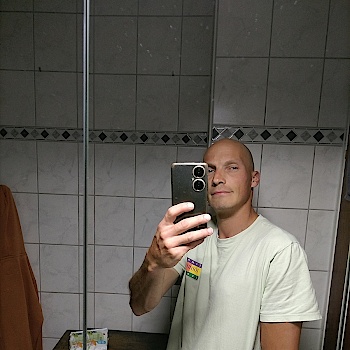 Schüchtern696969