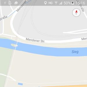 Parkplatz rechts neben SV-Menden Fussballplatz