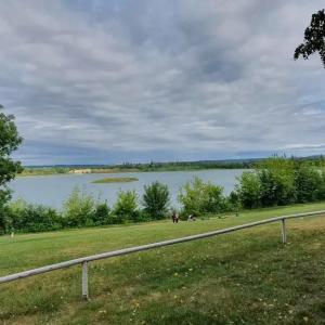 Parkplatz am Badesee