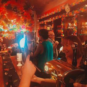 Retro Bar