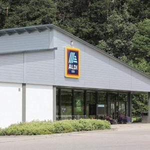 Aldi-Parkplatz