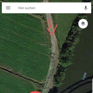 B437. Unter bzw. Neben der Neuen Lunebrücke