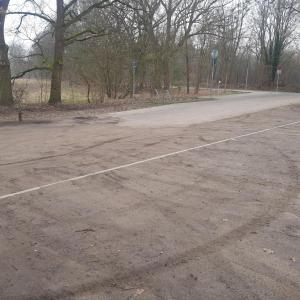 Parkplatz beim Friedhof