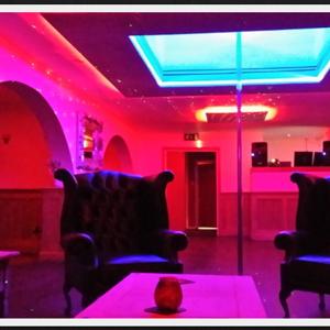 SWISH SWIngers & FetISH